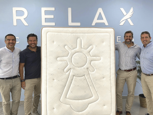 Vista general del colchón del Pilar 2025 de Colchones Relax, edición limitada con diseño exclusivo